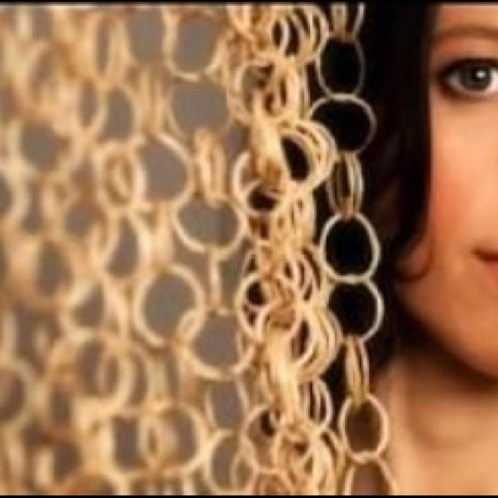 Meet your Posher, Enesa Rose